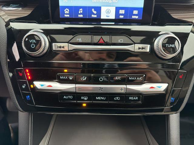 Certified 2023 Ford Explorer Limited w/ Limited Technology Package image 17