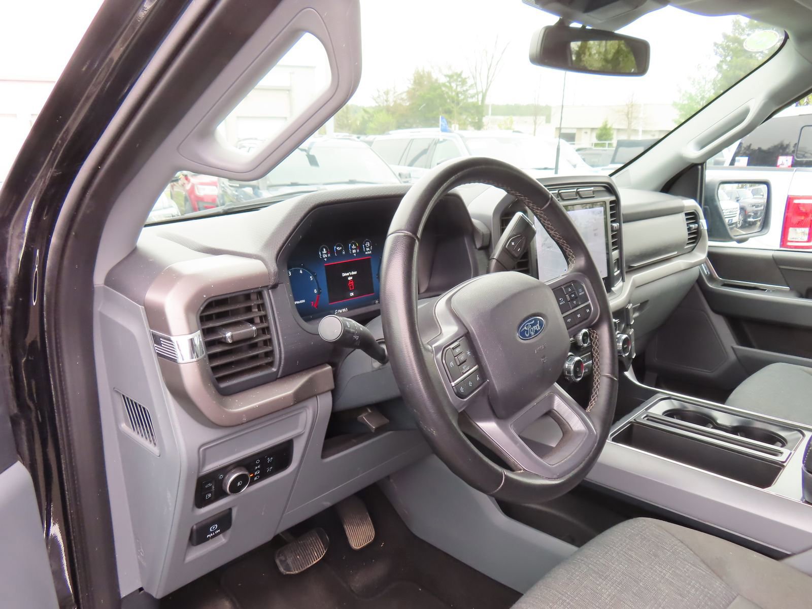 Certified 2024 Ford F150 XLT w/ Mobile Office Package image 15