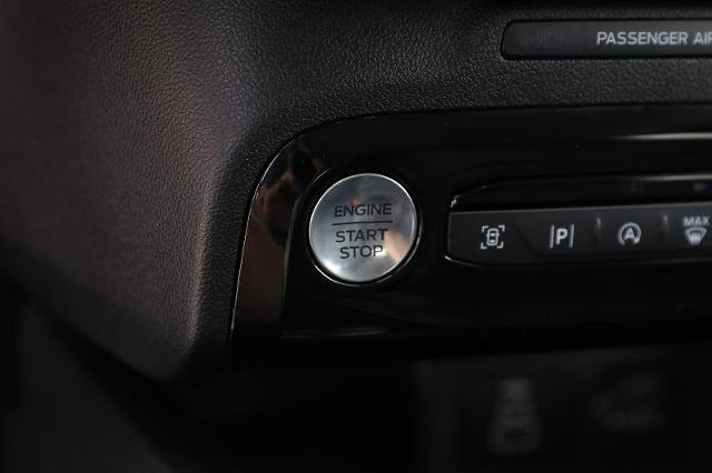 Certified 2024 Ford Escape Platinum AWD/4WD image 38