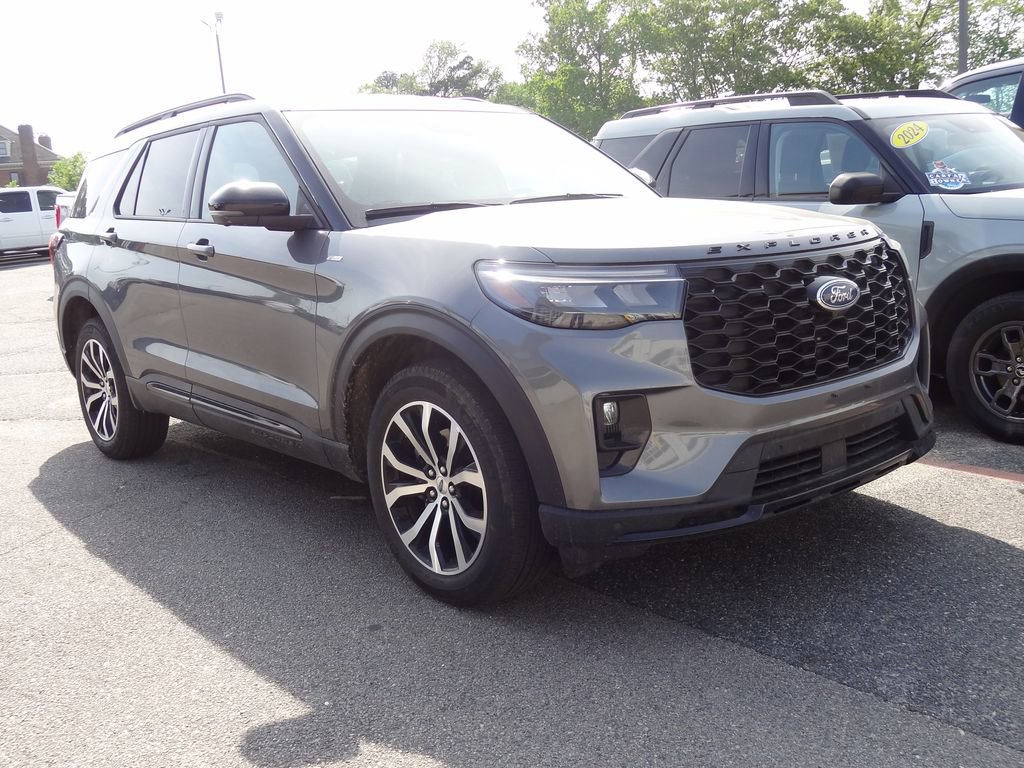 Certified 2025 Ford Explorer ST-Line