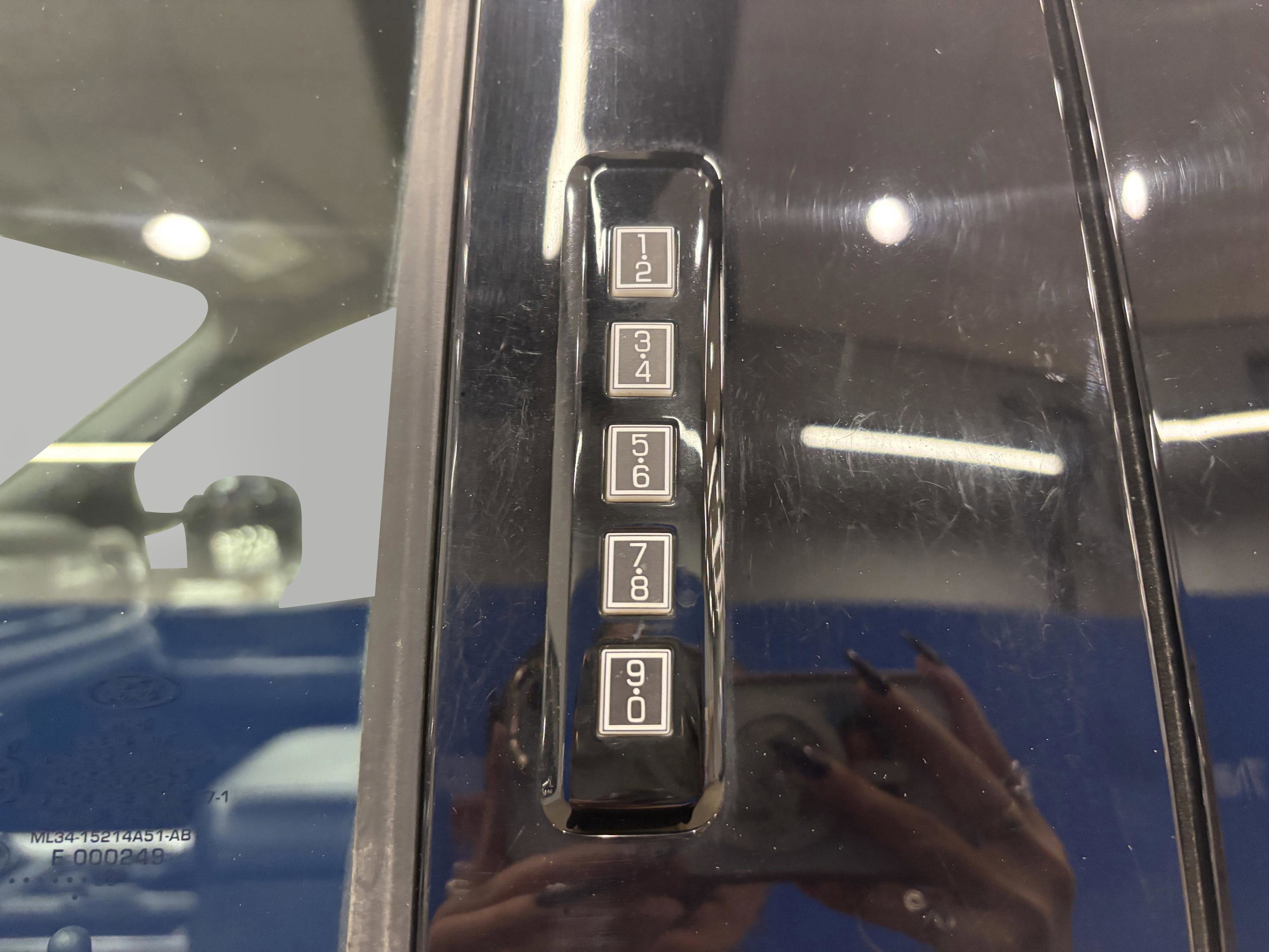 Certified 2023 Ford F350 Lariat w/ Chrome Package image 9