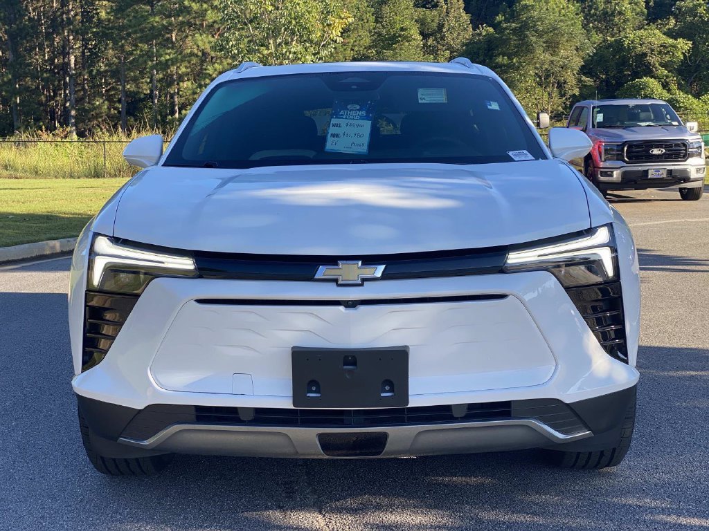 Used 2025 Chevrolet Blazer EV LT AWD/4WD image 12