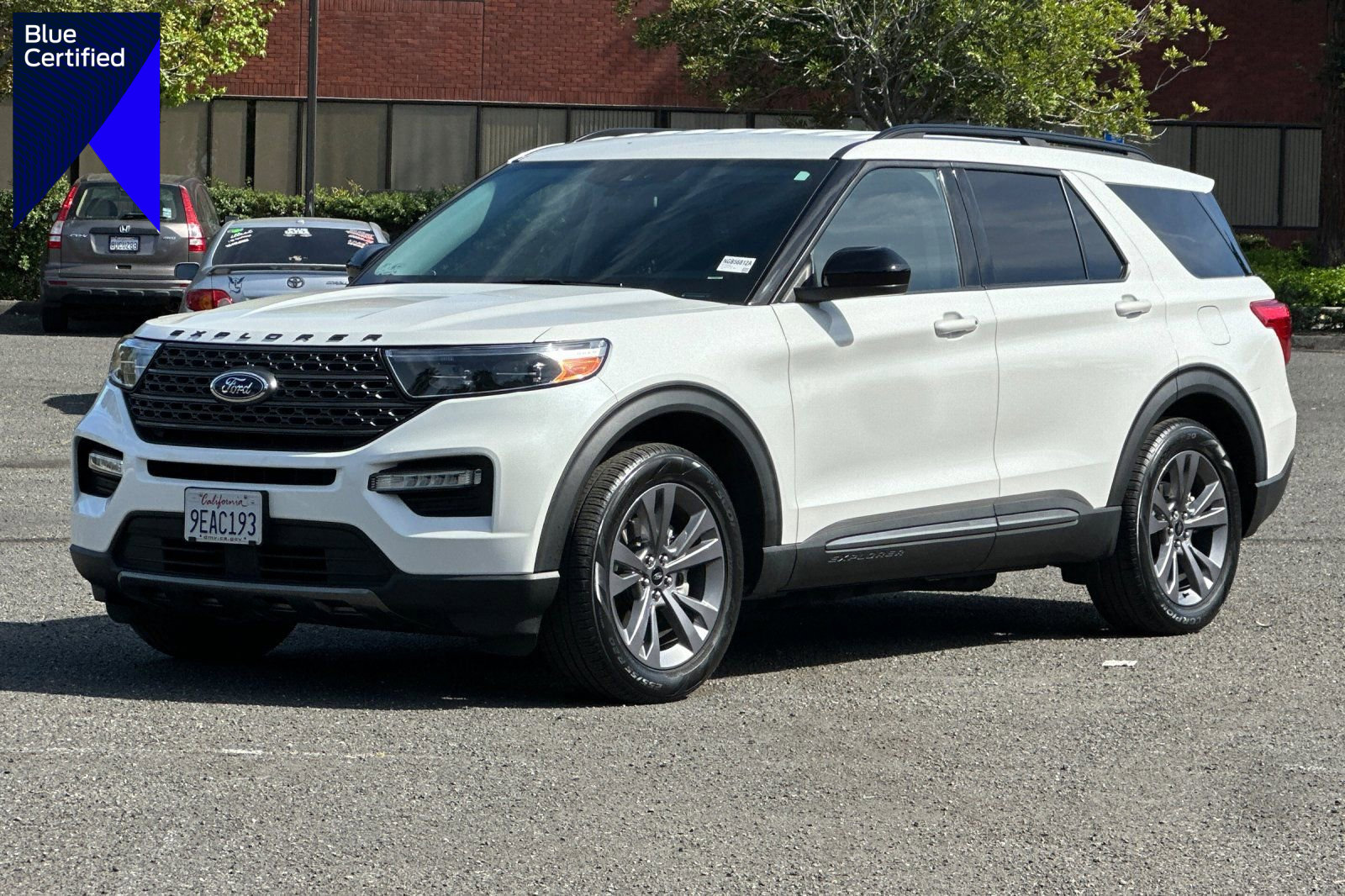 Certified 2022 Ford Explorer XLT w/ Equipment Group 202A image 1