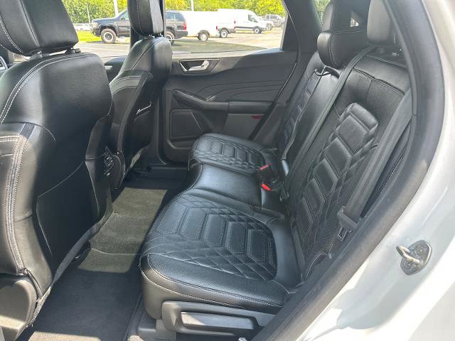 Certified 2023 Ford Escape Platinum w/ Premium Technology Package AWD/4WD image 31