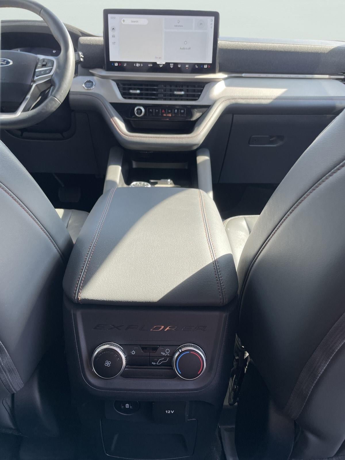 Certified 2025 Ford Explorer Active w/ Active Comfort Package AWD/4WD image 13