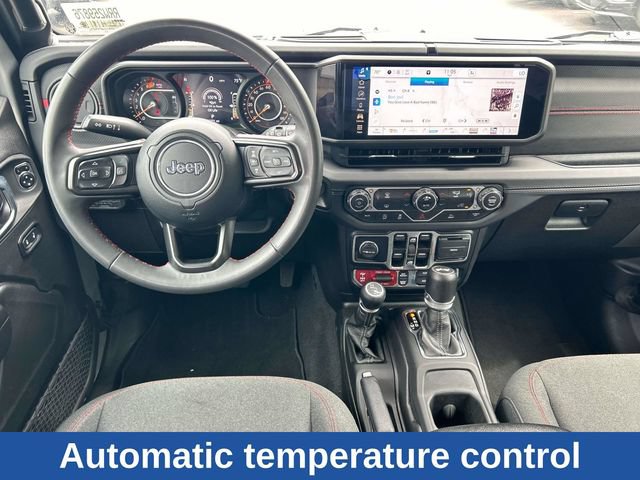 Used 2024 Jeep Wrangler Unlimited Rubicon AWD/4WD image 16