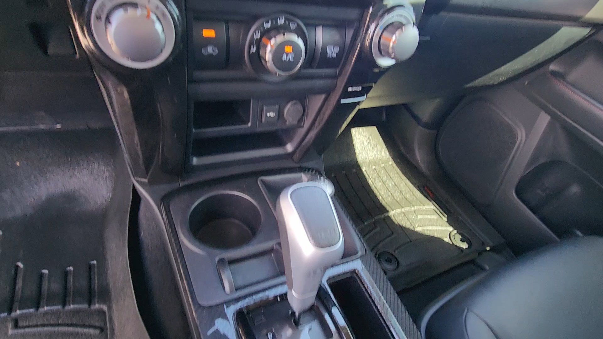 Used 2021 Toyota 4Runner TRD Off-Road Premium w/ Moonroof Package AWD/4WD image 37