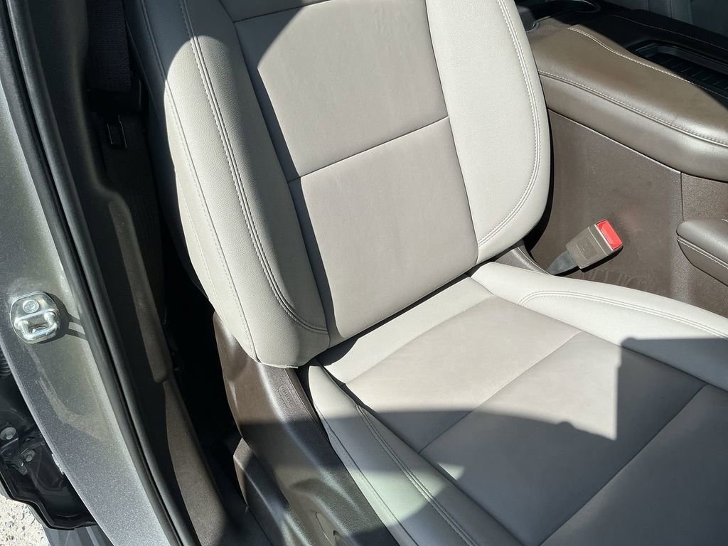Used 2022 Chevrolet Tahoe LT RWD image 21
