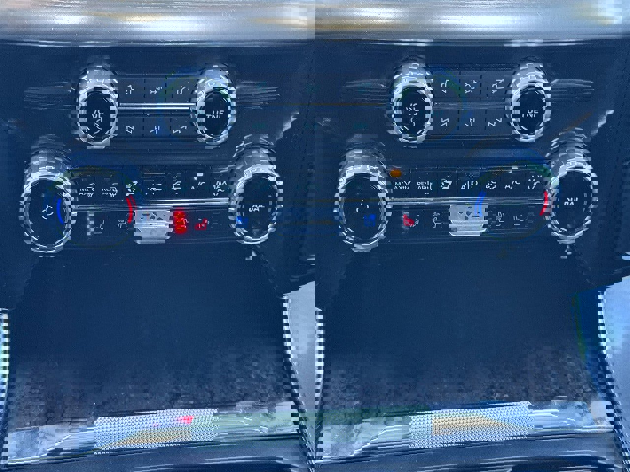 Certified 2023 Ford F150 Lariat w/ Trailer Tow Package image 20