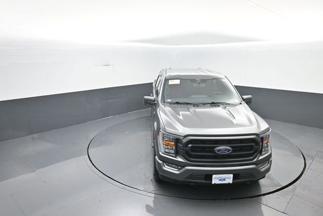 Certified 2022 Ford F150 XLT w/ Equipment Group 302A High image 20