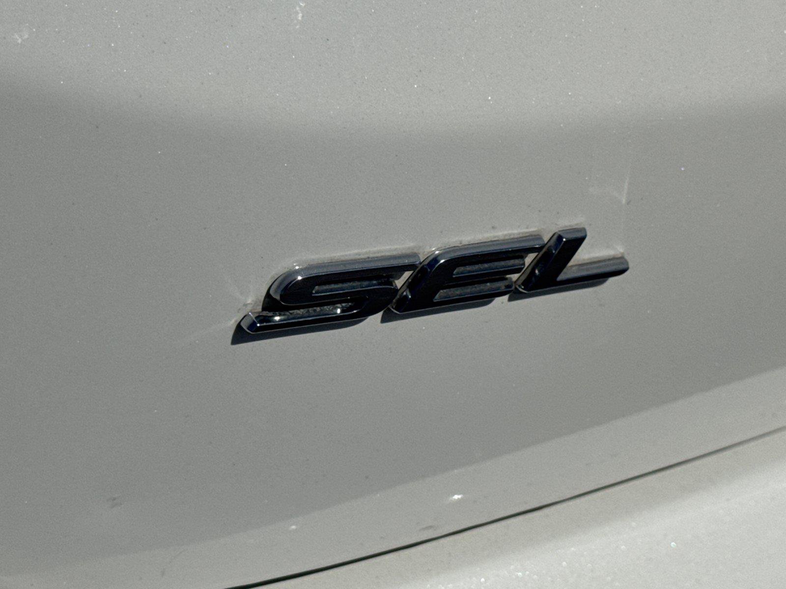 Certified 2023 Ford Edge SEL w/ Convenience Package AWD/4WD image 15