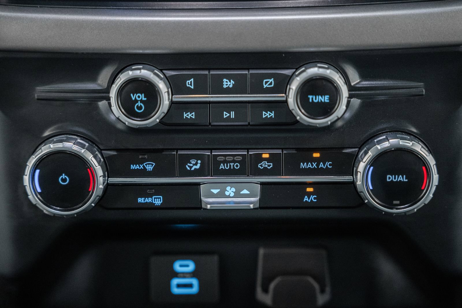 Certified 2024 Ford F150 XLT w/ Tow/Haul Package image 31