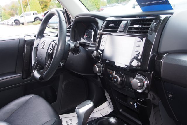Used 2021 Toyota 4Runner TRD Off-Road Premium w/ Moonroof Package AWD/4WD image 10