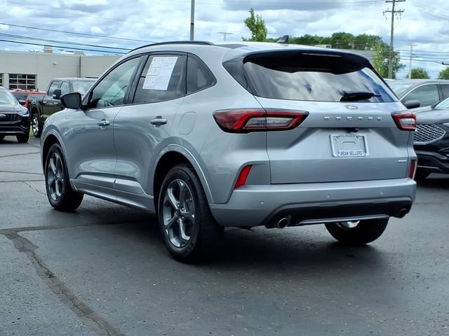 Certified 2023 Ford Escape ST-Line w/ Tech Pack #1 AWD/4WD image 7