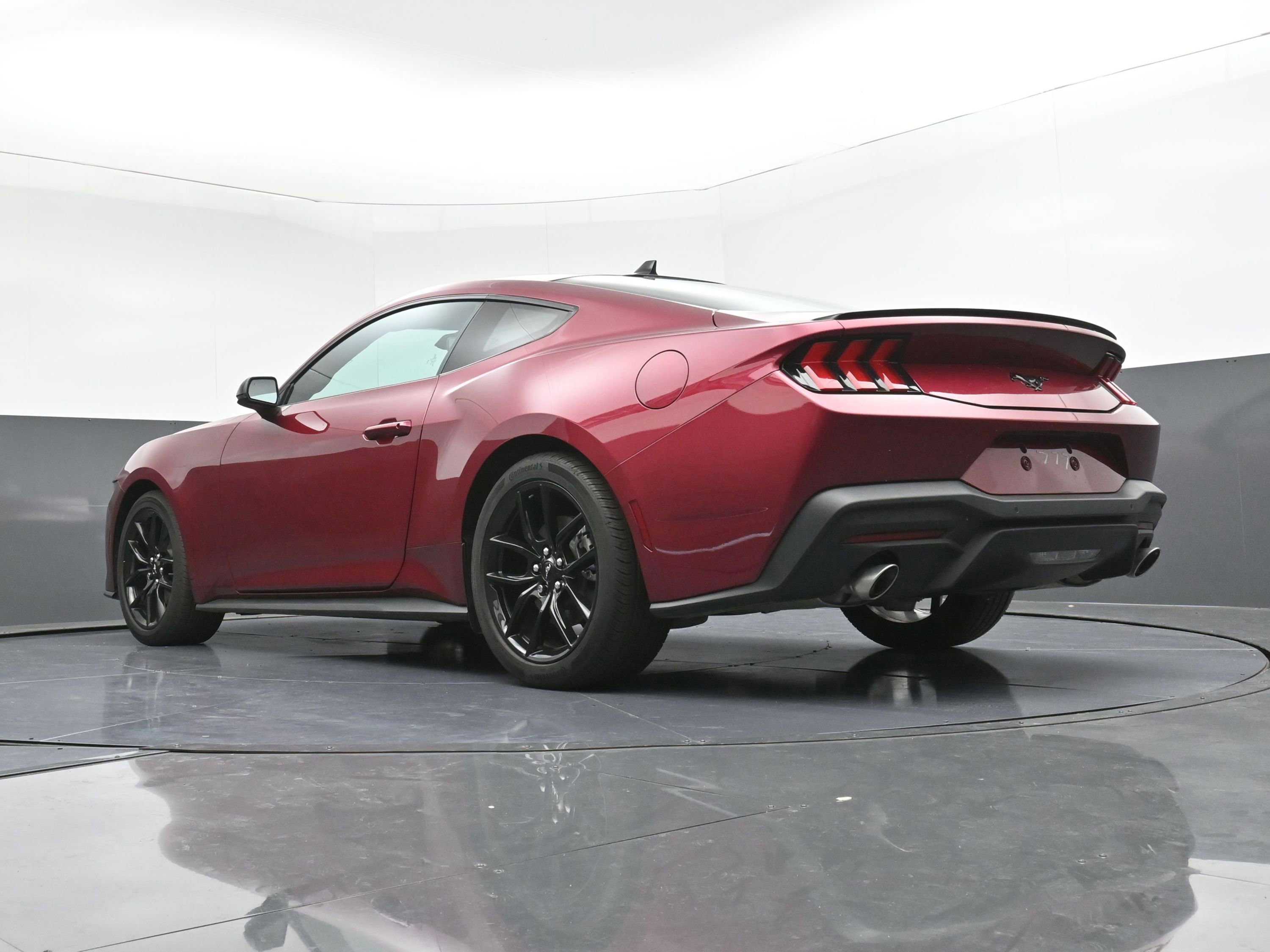 Certified 2025 Ford Mustang Premium image 9