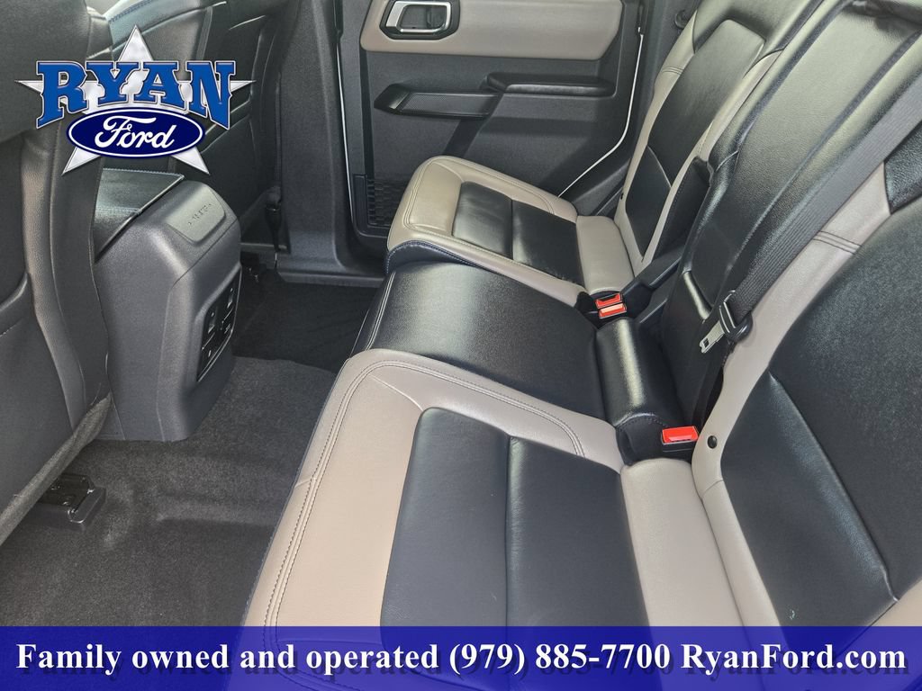 Certified 2024 Ford Bronco Wildtrak AWD/4WD image 21