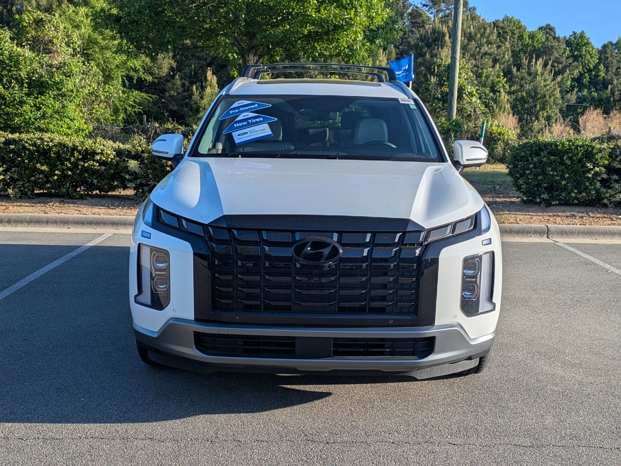 Used 2024 Hyundai Palisade SEL w/ Premium Package FWD image 9