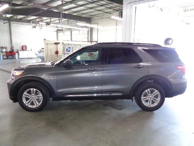 Certified 2023 Ford Explorer XLT AWD/4WD image 5