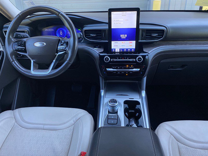 Certified 2023 Ford Explorer Platinum w/ Technology Package AWD/4WD image 21