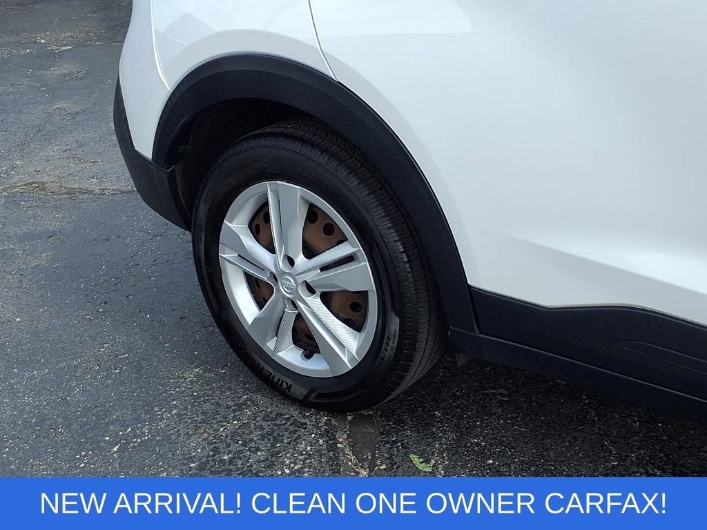 Used 2020 Nissan Kicks S FWD image 22