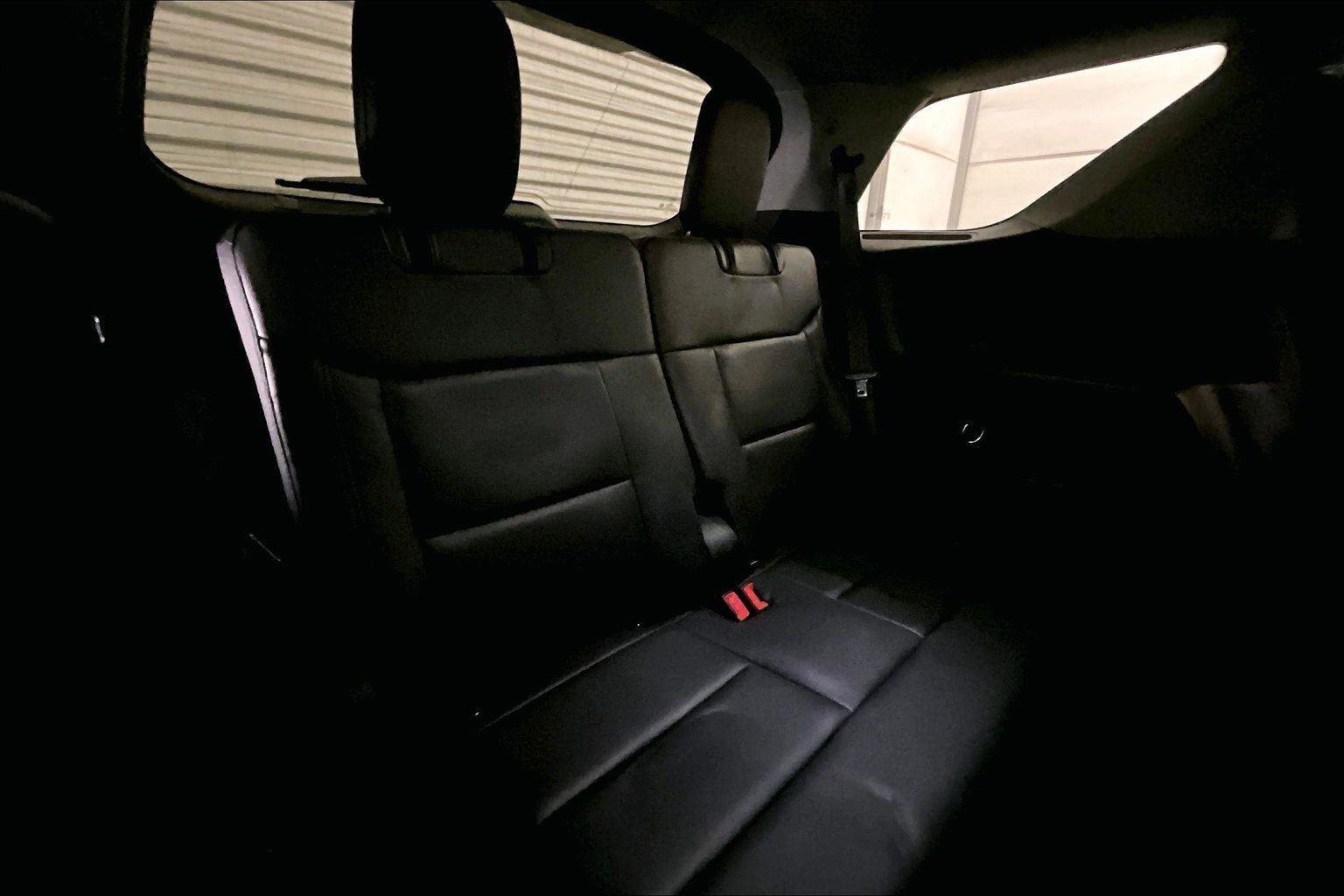 Certified 2021 Ford Explorer XLT w/ Equipment Group 202A image 27