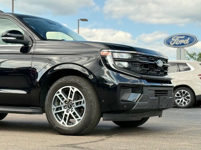 Certified 2025 Ford Expedition Active AWD/4WD image 38