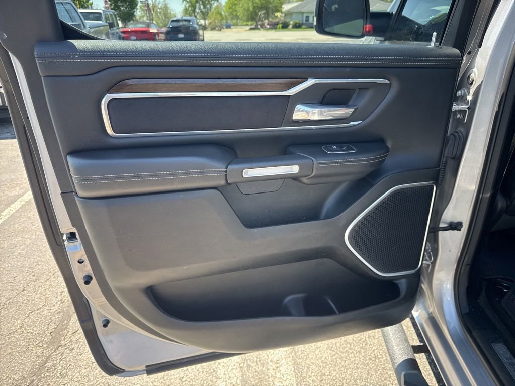 Used 2021 RAM 1500 Laramie AWD/4WD image 29