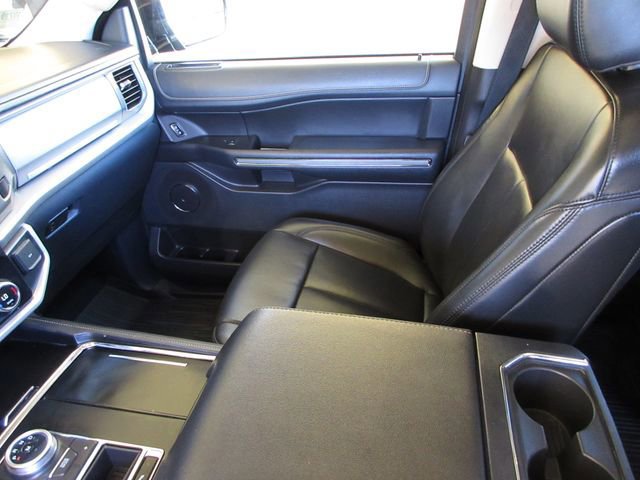 Certified 2024 Ford Expedition XLT RWD image 24