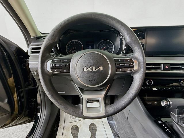 Used 2022 Kia K5 LXS image 11