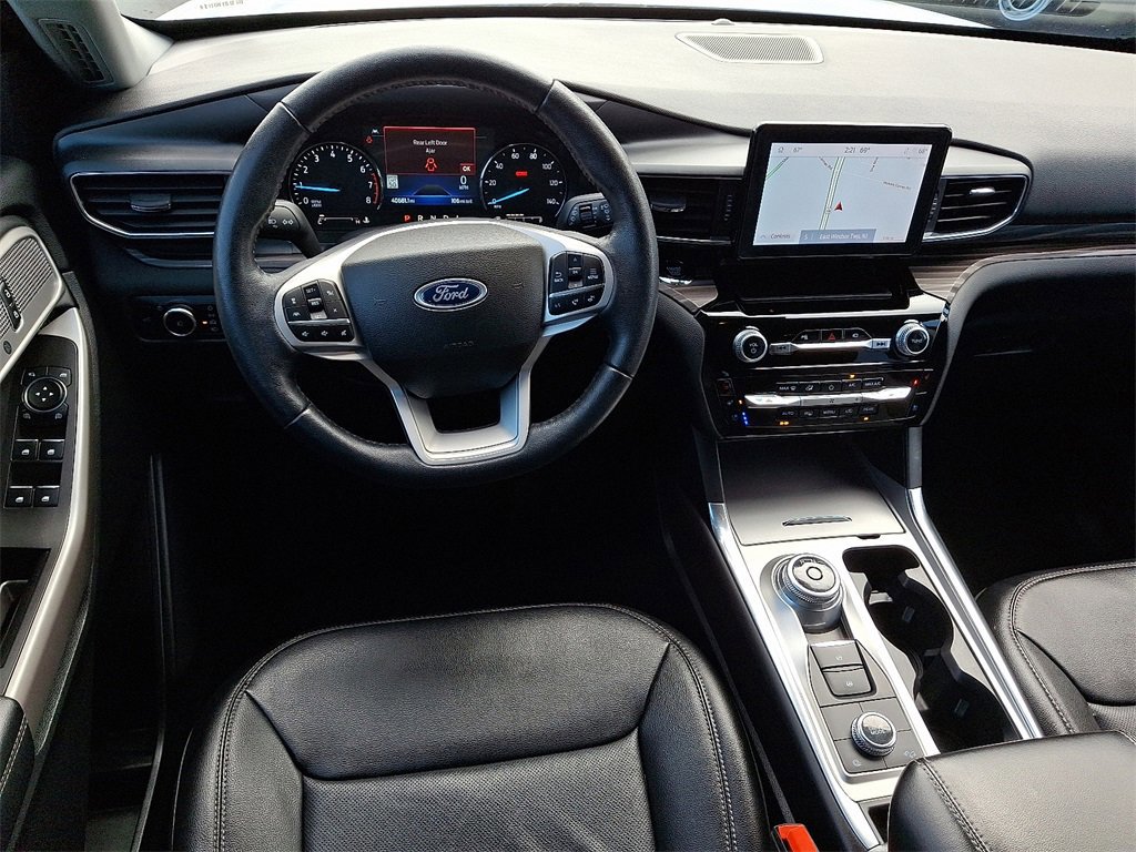 Certified 2023 Ford Explorer Limited image 13