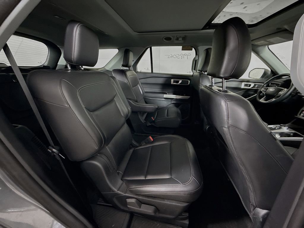Certified 2023 Ford Explorer XLT w/ Equipment Group 202A image 29