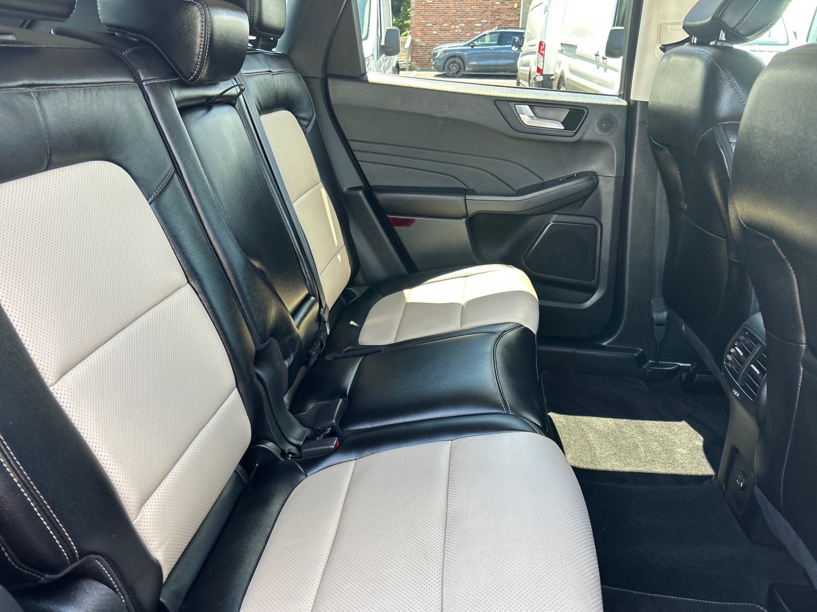 Certified 2022 Ford Escape Titanium w/ Titanium Premium Package FWD image 22