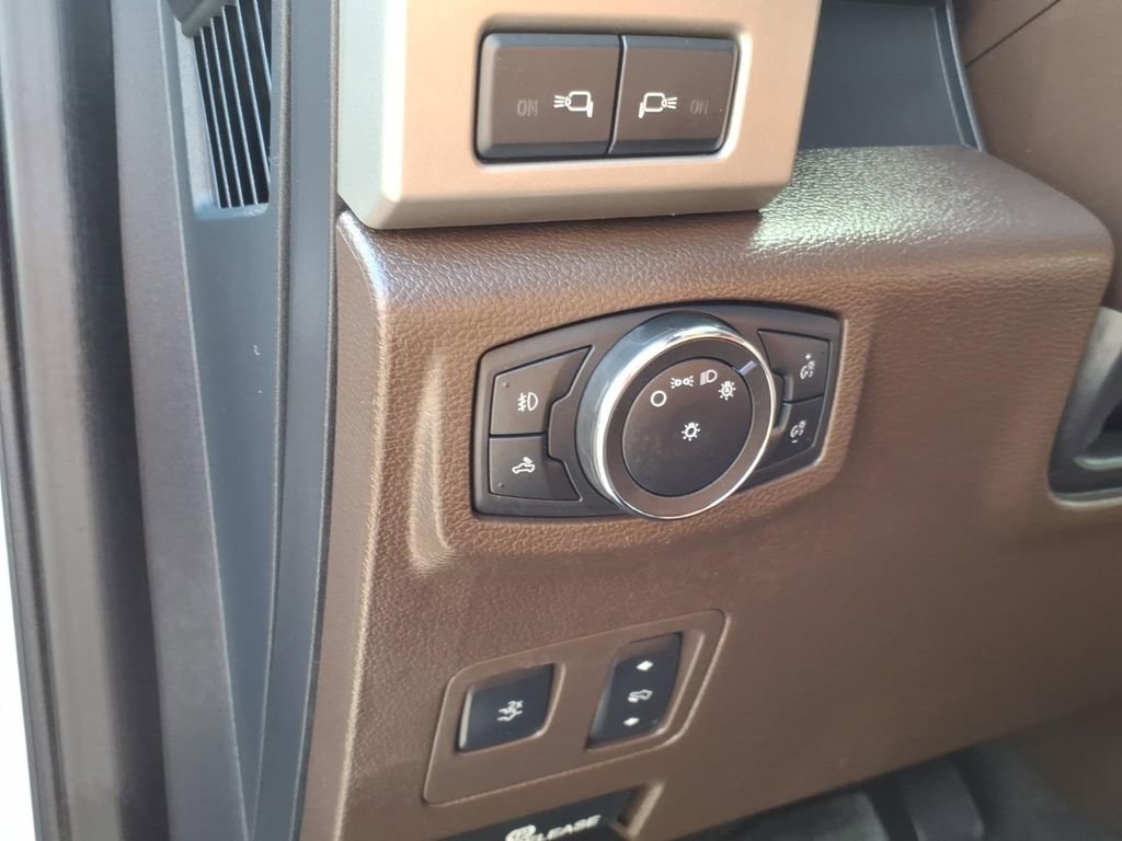 Certified 2022 Ford F250 King Ranch w/ King Ranch Ultimate Package AWD/4WD image 20