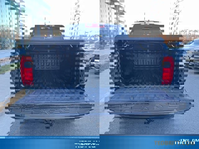 Used 2023 GMC Canyon Denali image 12