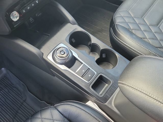Certified 2024 Ford Escape Platinum w/ Premium Technology Package AWD/4WD image 27