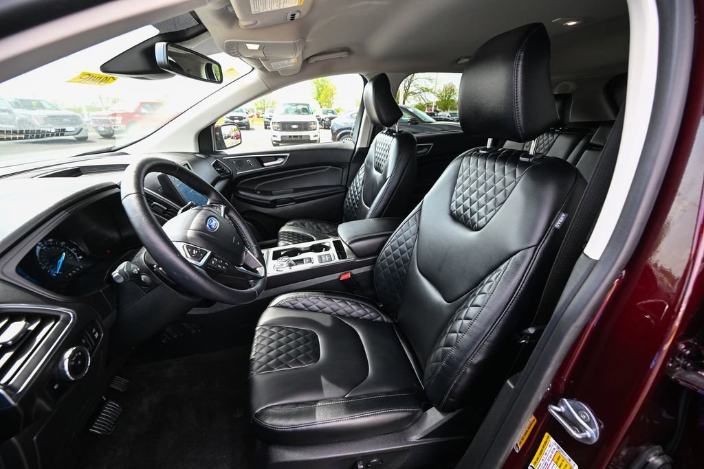 Certified 2024 Ford Edge Titanium w/ Class II Trailer Tow Package AWD/4WD image 19