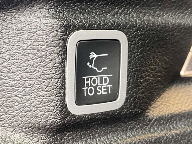 Used 2023 Jeep Grand Cherokee L Laredo w/ Luxury Tech Group I AWD/4WD image 13