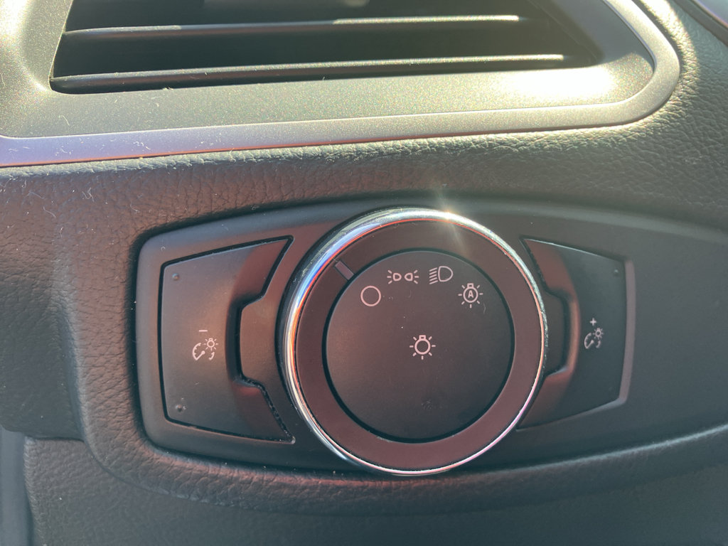 Certified 2018 Ford Edge SEL AWD/4WD image 13