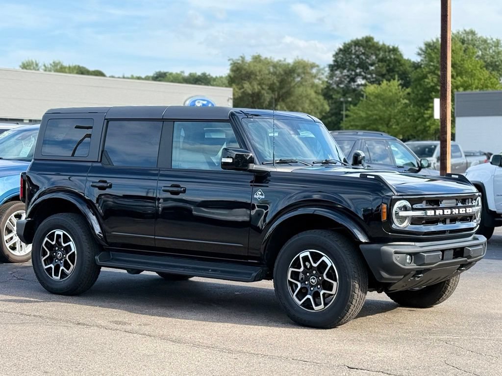 Certified 2025 Ford Bronco Outer Banks AWD/4WD image 31
