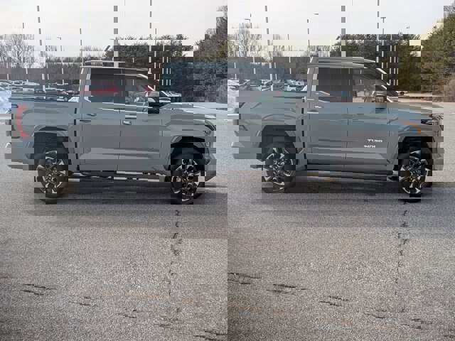 Used 2024 Toyota Tundra Limited image 6