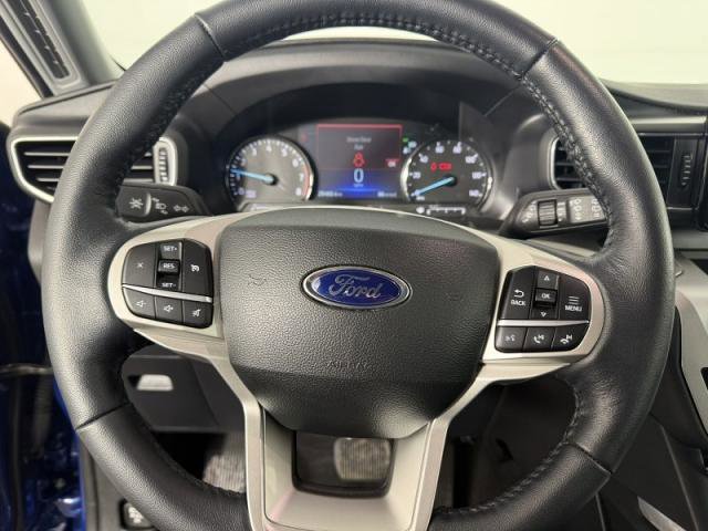 Certified 2022 Ford Explorer XLT w/ Equipment Group 202A image 20