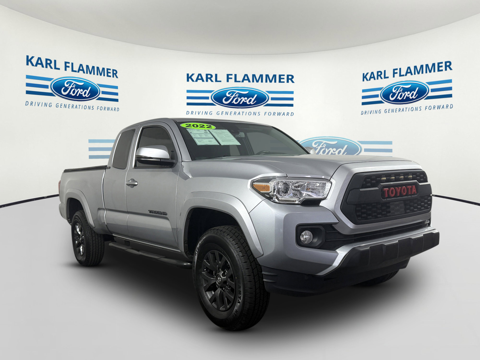 Used 2022 Toyota Tacoma SR5 w/ Technology Package