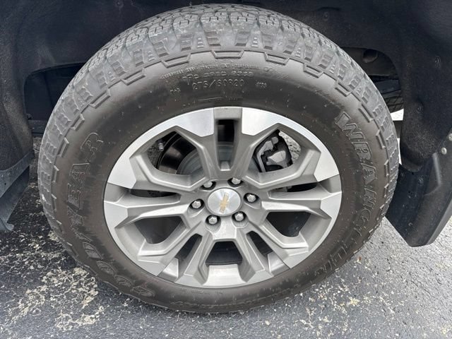 Used 2024 Chevrolet Silverado 1500 High Country w/ Z71 Off-Road Package AWD/4WD image 4