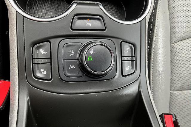 Used 2022 GMC Terrain SLT w/ Infotainment Package II image 34