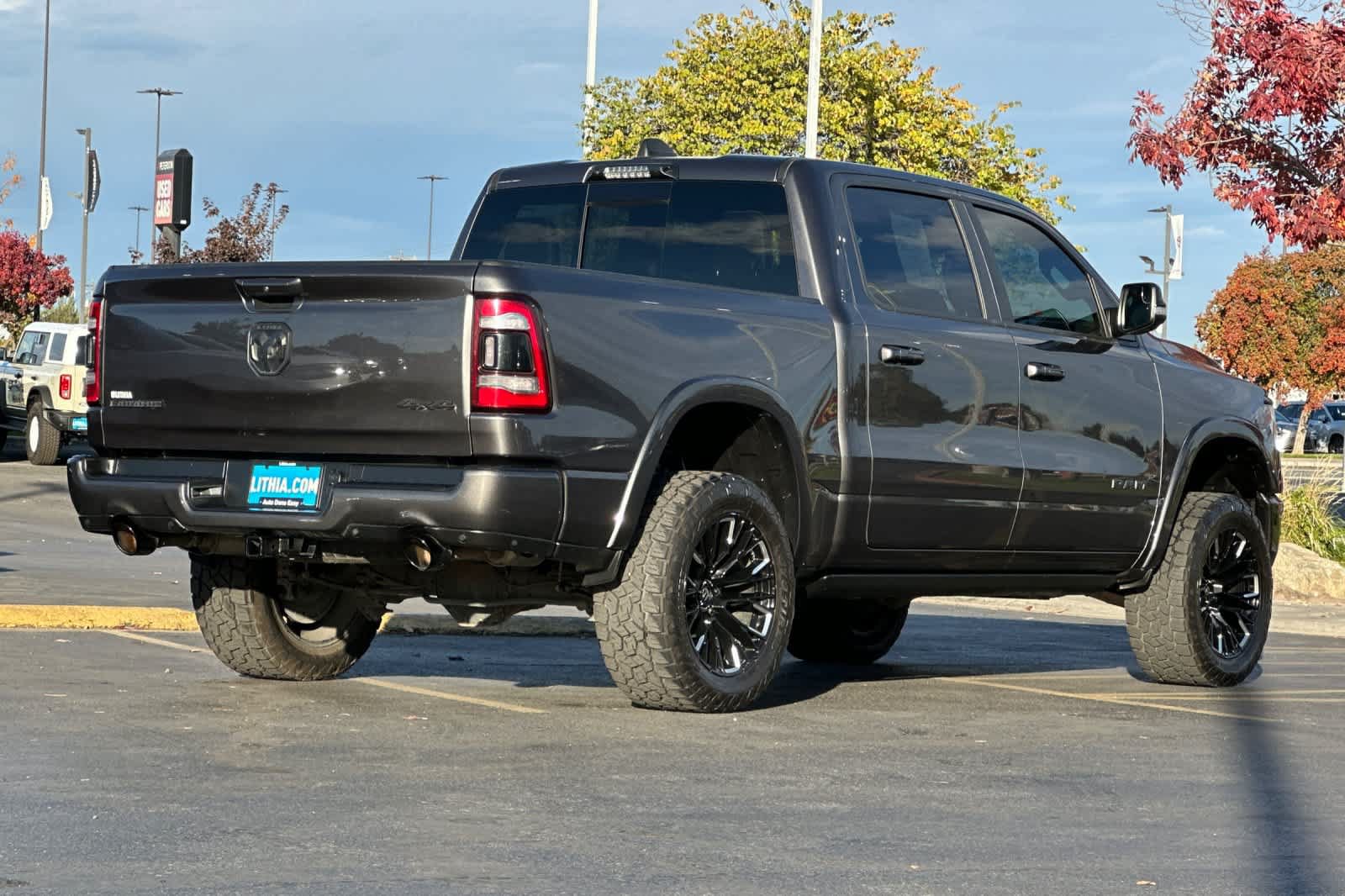 Used 2021 RAM 1500 Laramie AWD/4WD image 2