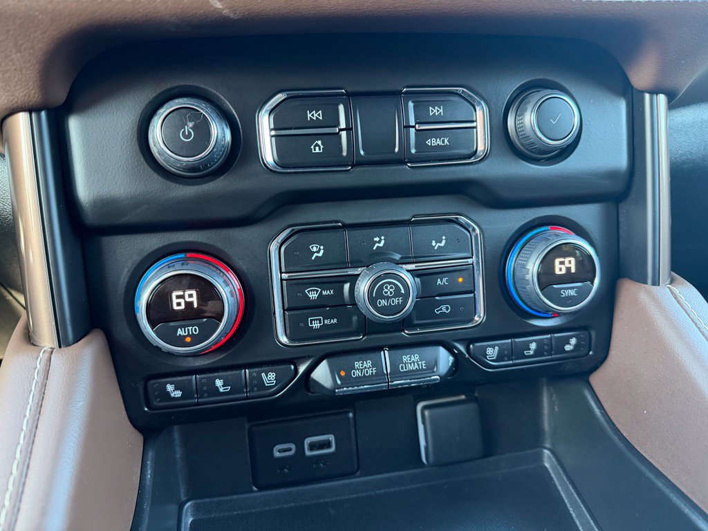 Used 2024 Chevrolet Tahoe High Country AWD/4WD image 35