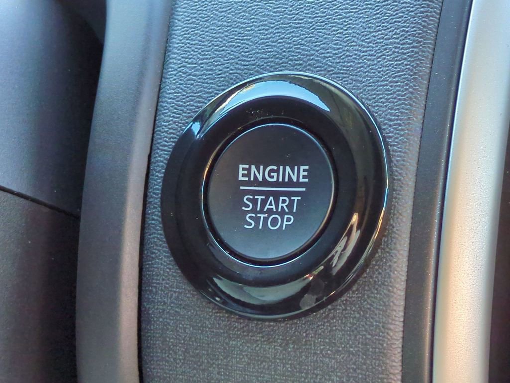 Certified 2025 Ford Expedition Active AWD/4WD image 16
