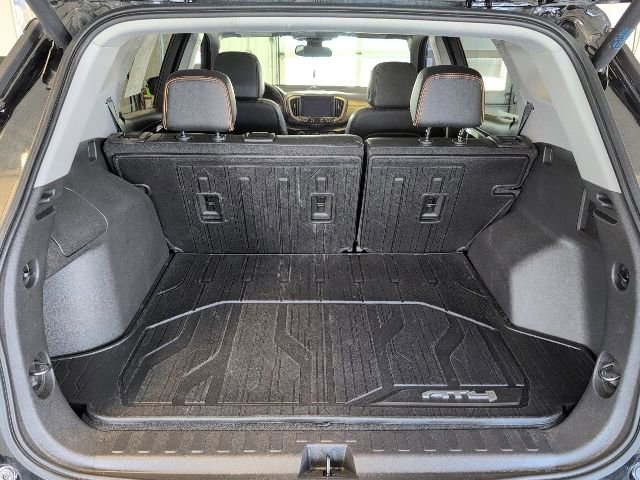 Used 2024 GMC Terrain AT4 w/ Infotainment Package II AWD/4WD image 38