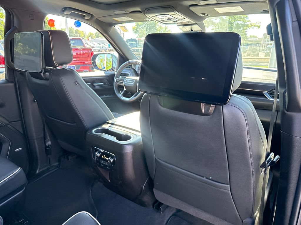 Used 2026 GMC Yukon XL Elevation w/ Elevation Premium Package AWD/4WD image 31
