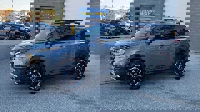 Used 2025 Nissan Pathfinder Rock Creek image 6